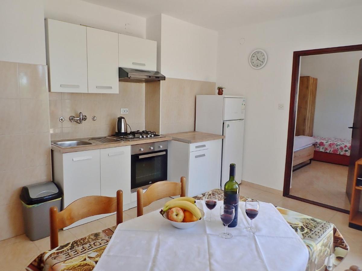 Apartmani Ivica & Boja Starigrad Exterior photo